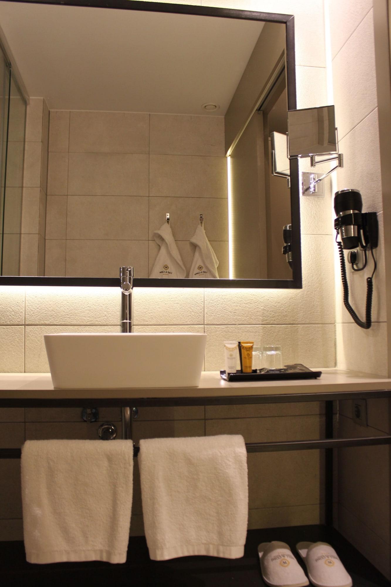 Hotel Well And Come Barcelona