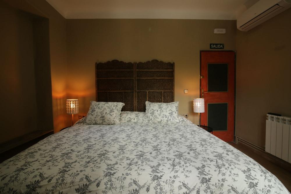 Abracadabra Suites