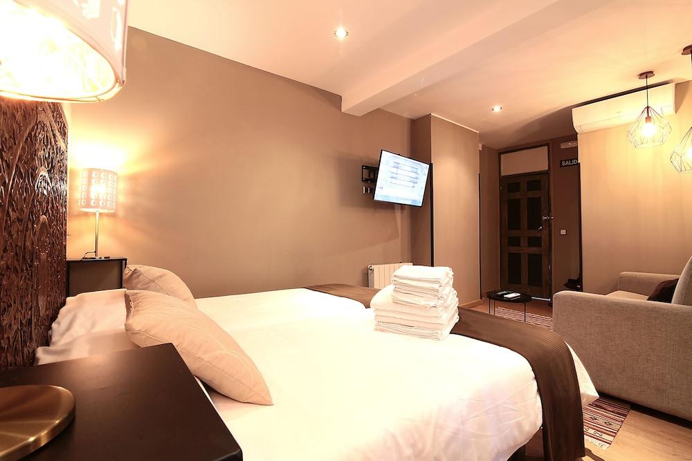 Abracadabra Suites