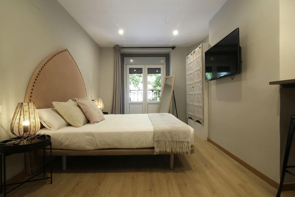 Abracadabra Suites