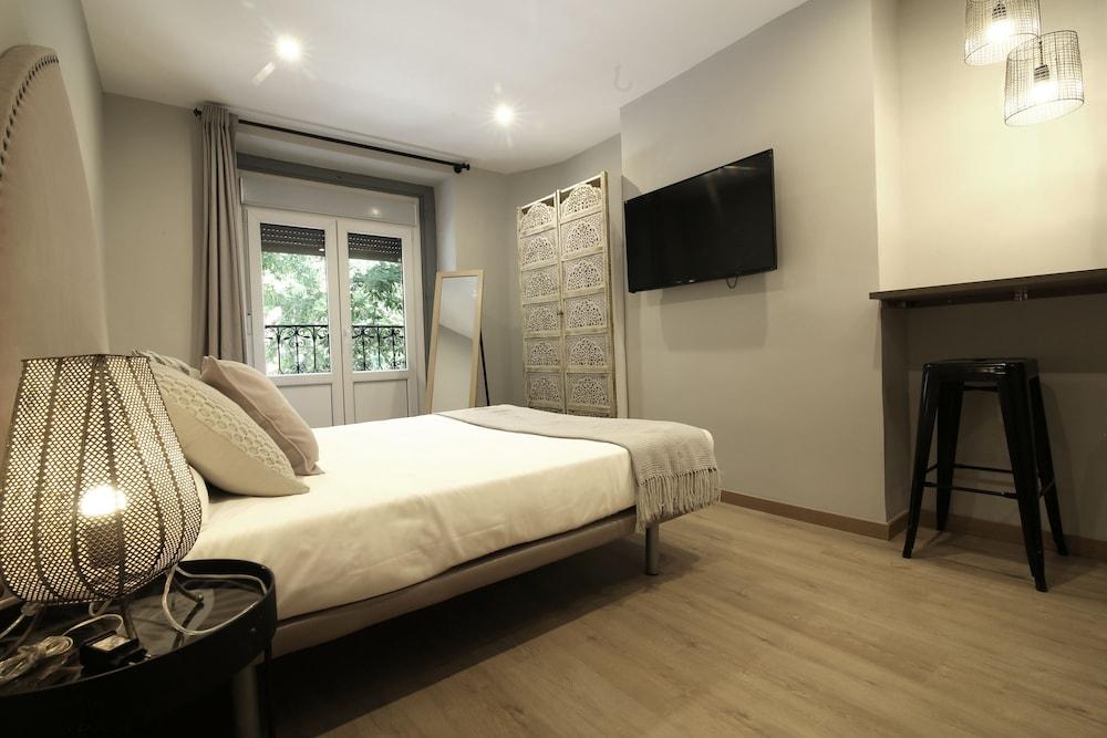 Abracadabra Suites