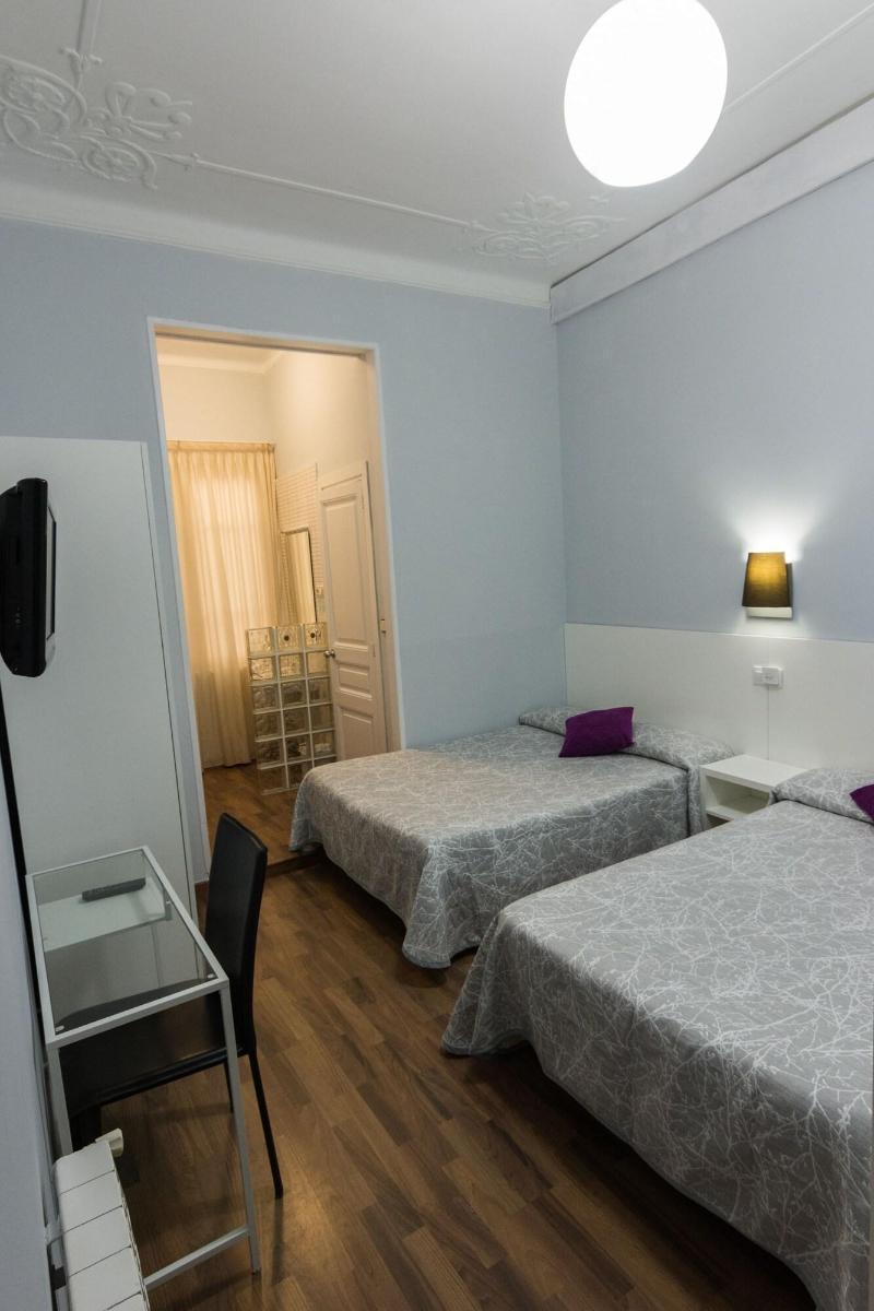 Hostal Lesseps