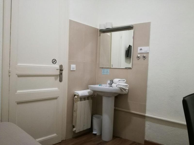 Hostal Lesseps