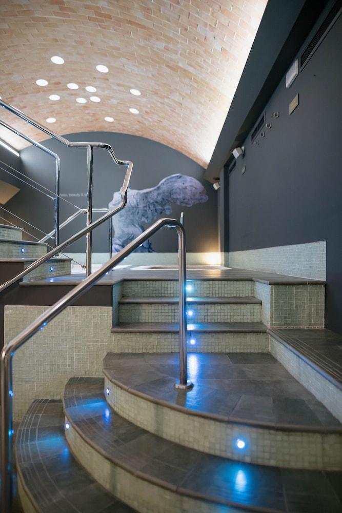 Myr Plaza Mercado & Spa