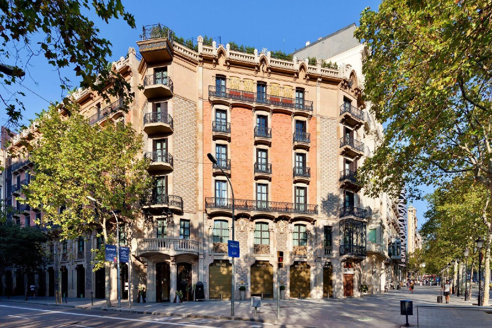 Monument Hotel