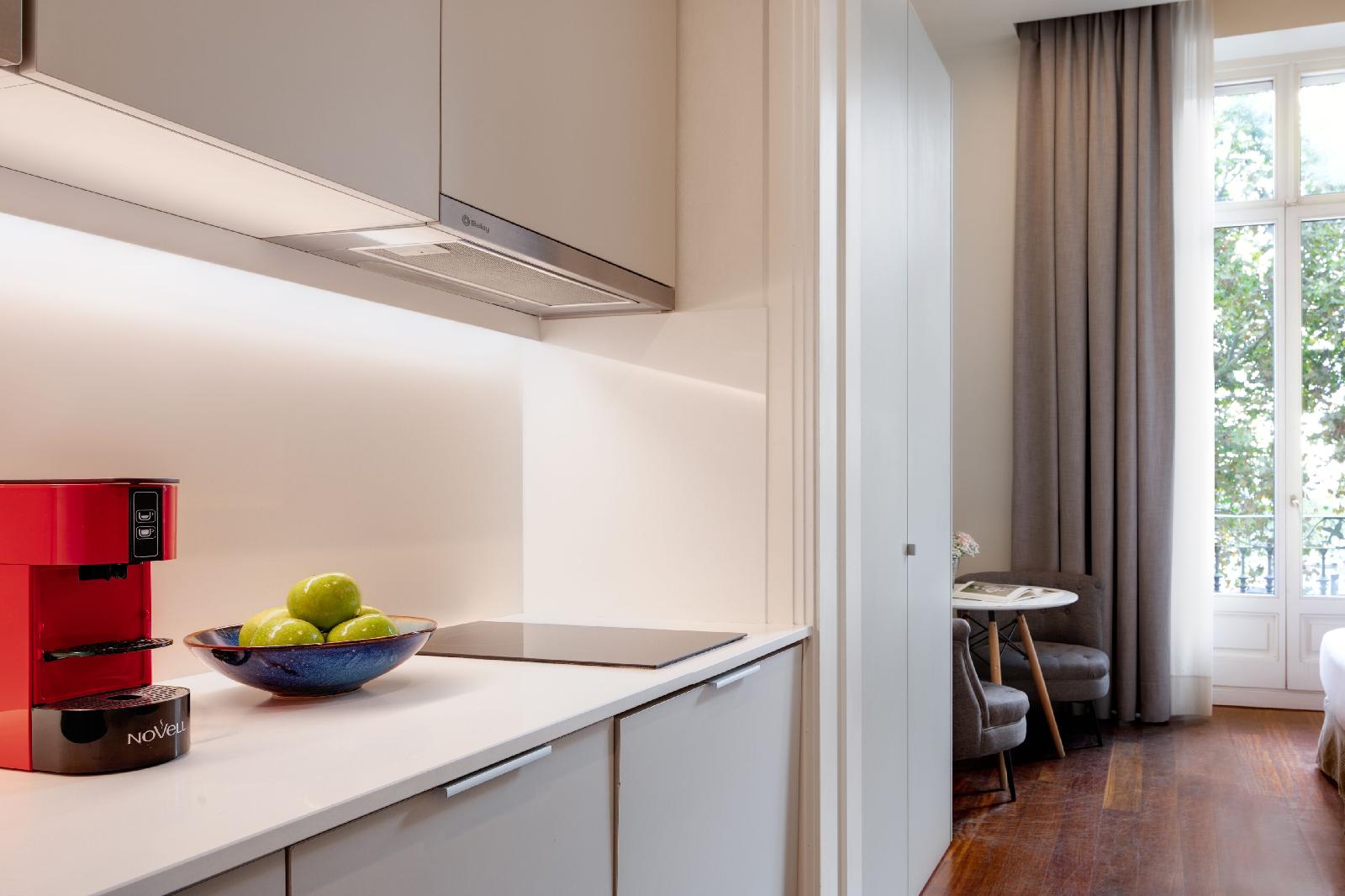 Duquesa Suites Landmark Hotel By Duquessa Hotel Collection