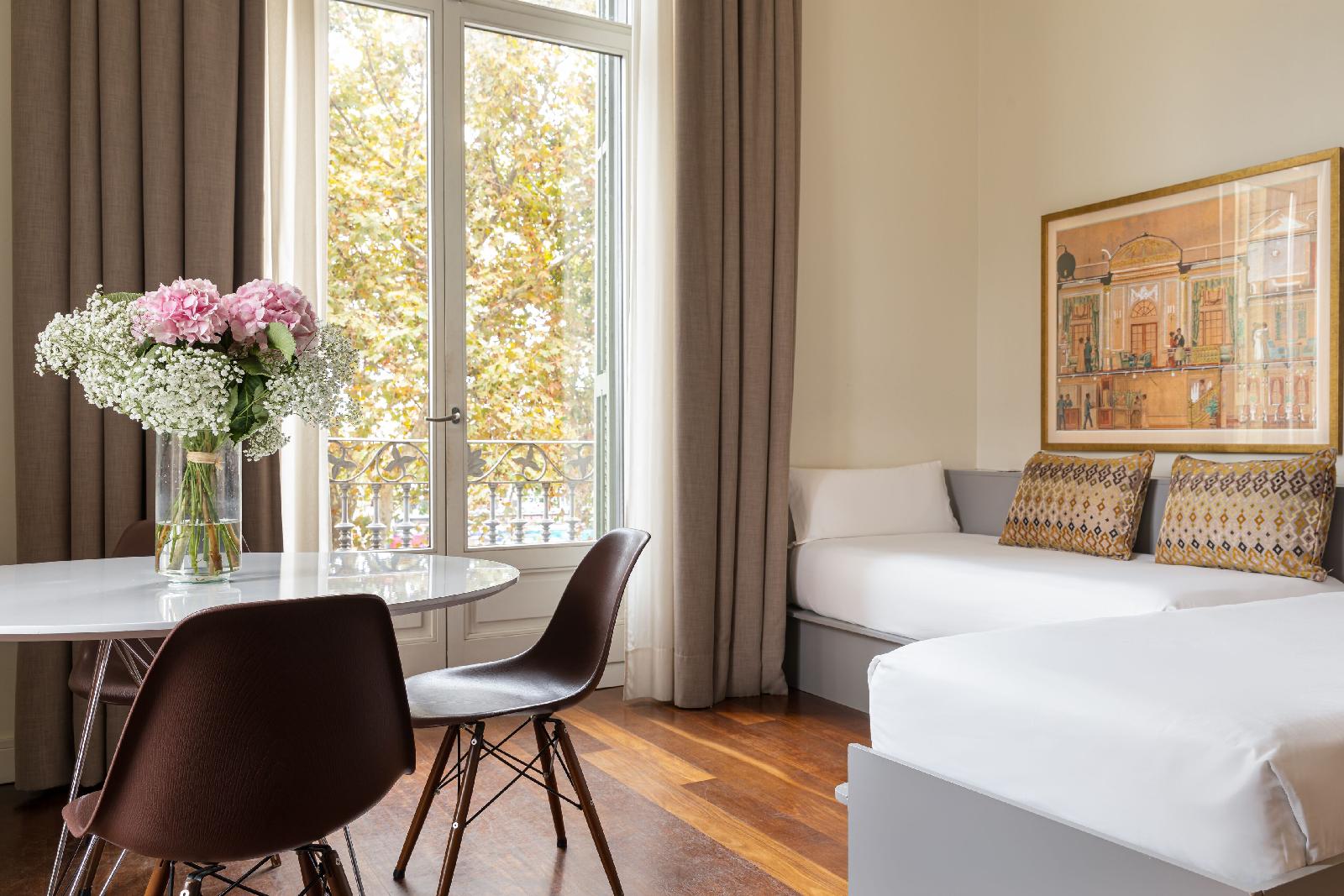 Duquesa Suites Landmark Hotel By Duquessa Hotel Collection