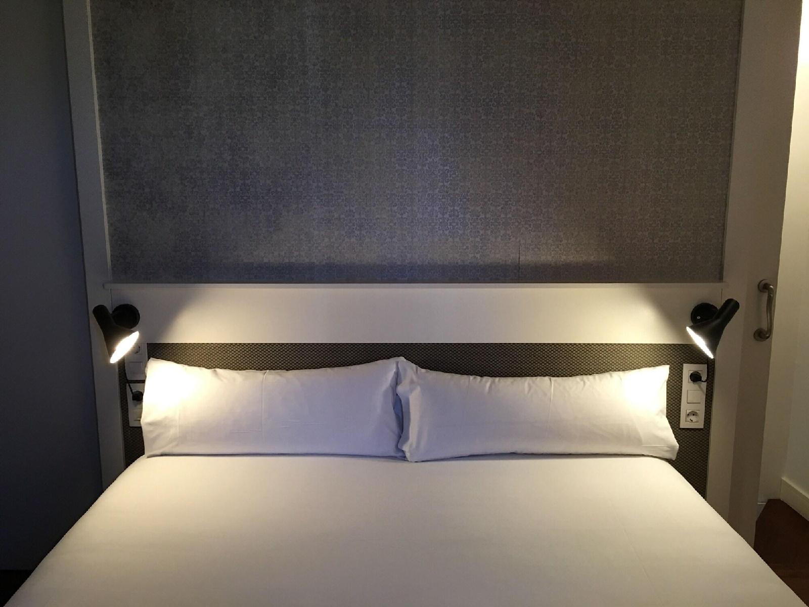 Duquesa Suites Landmark Hotel By Duquessa Hotel Collection