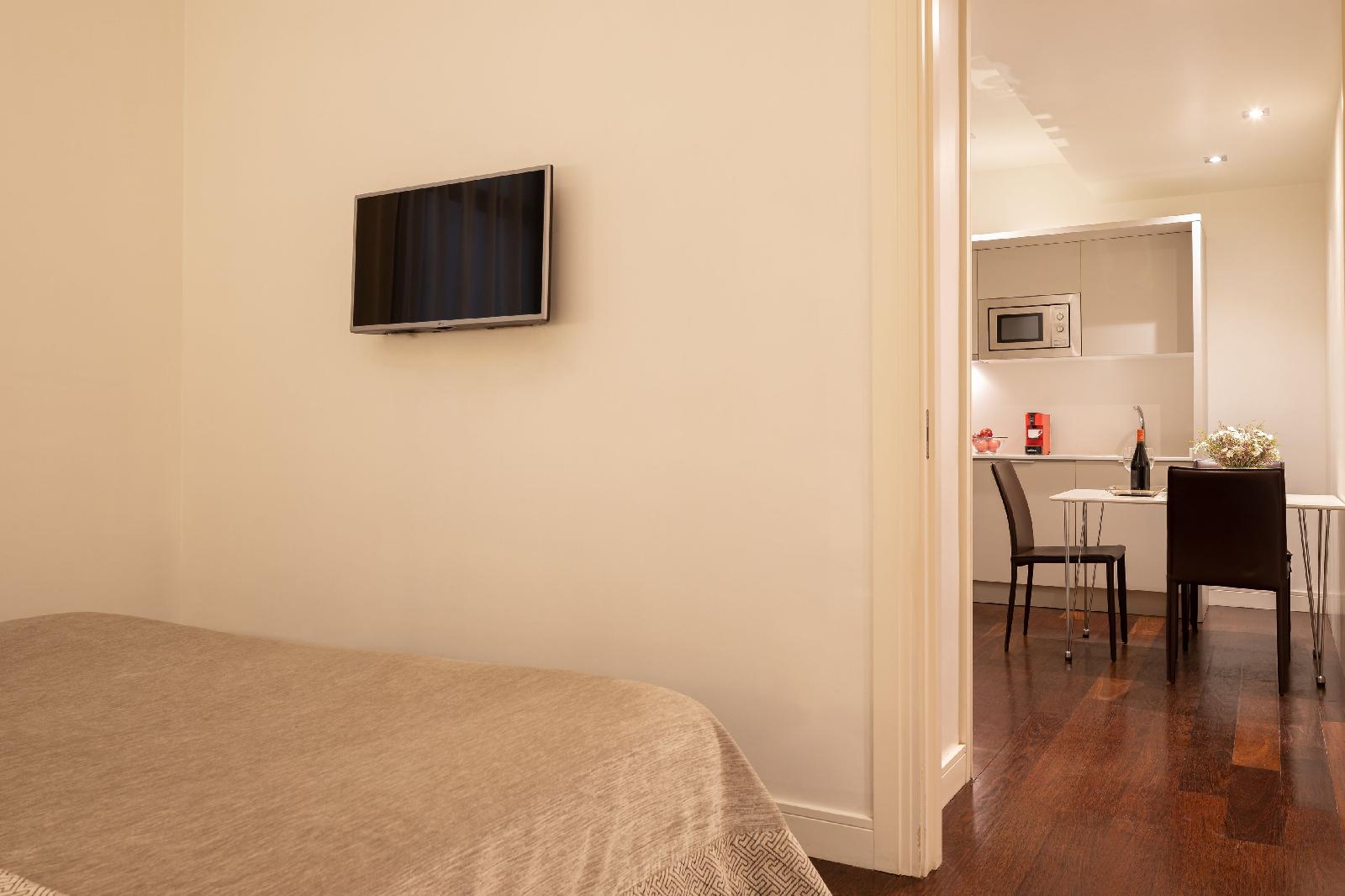 Duquesa Suites Landmark Hotel By Duquessa Hotel Collection