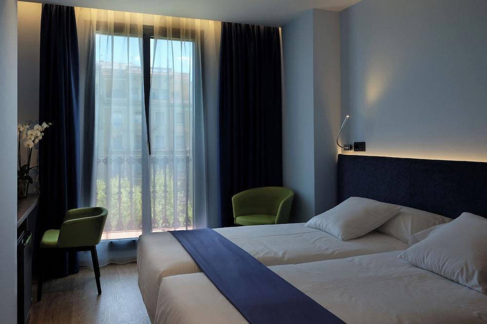 Hotel Chi