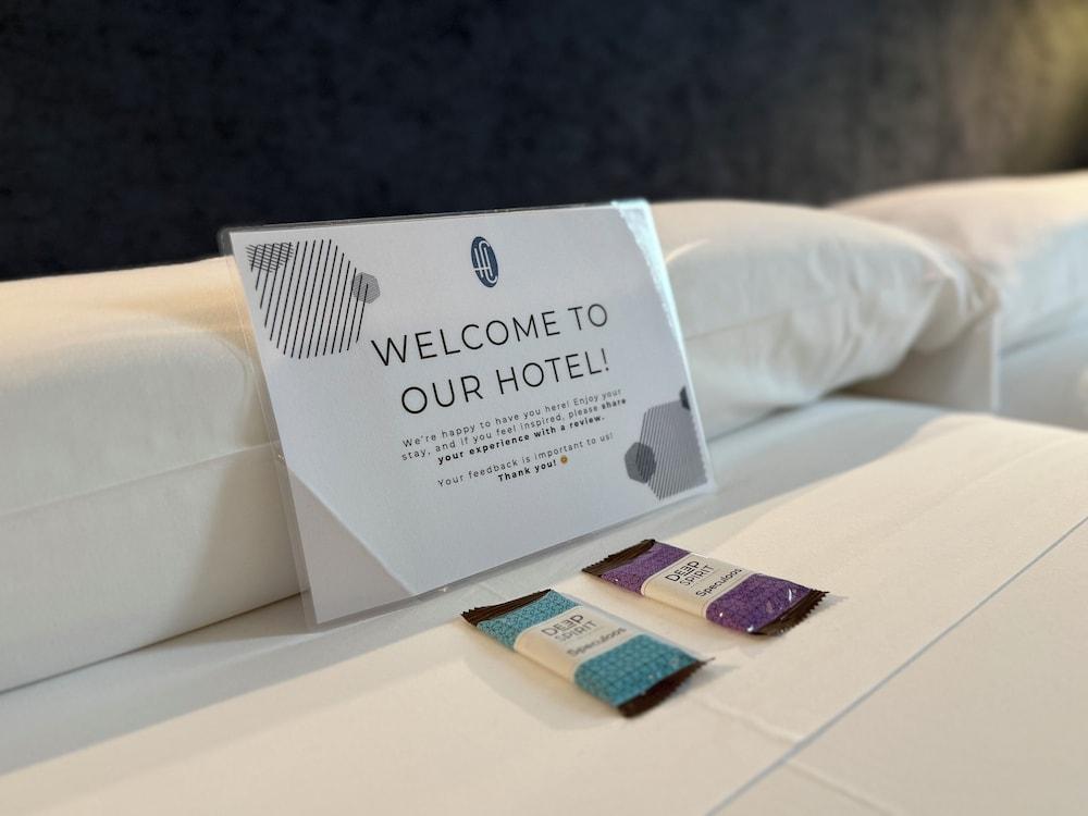 Hotel Chi