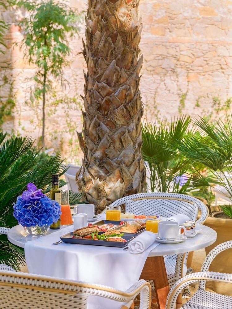 H10 Casa Mimosa