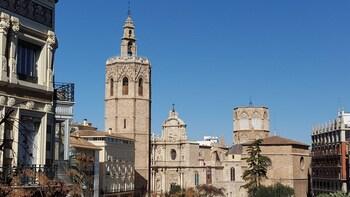 Shf Plaza De La Reina