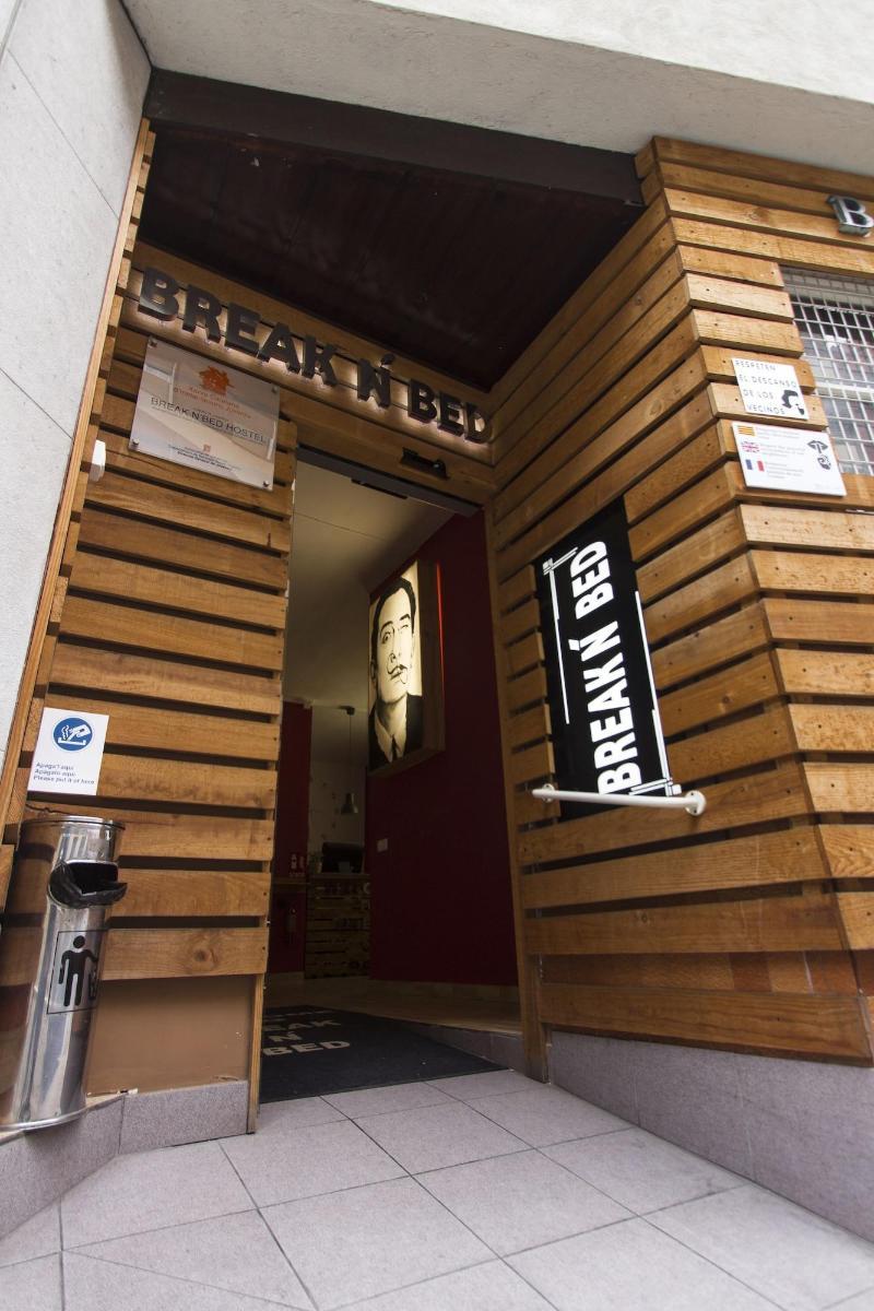 Break N Bed Hostel
