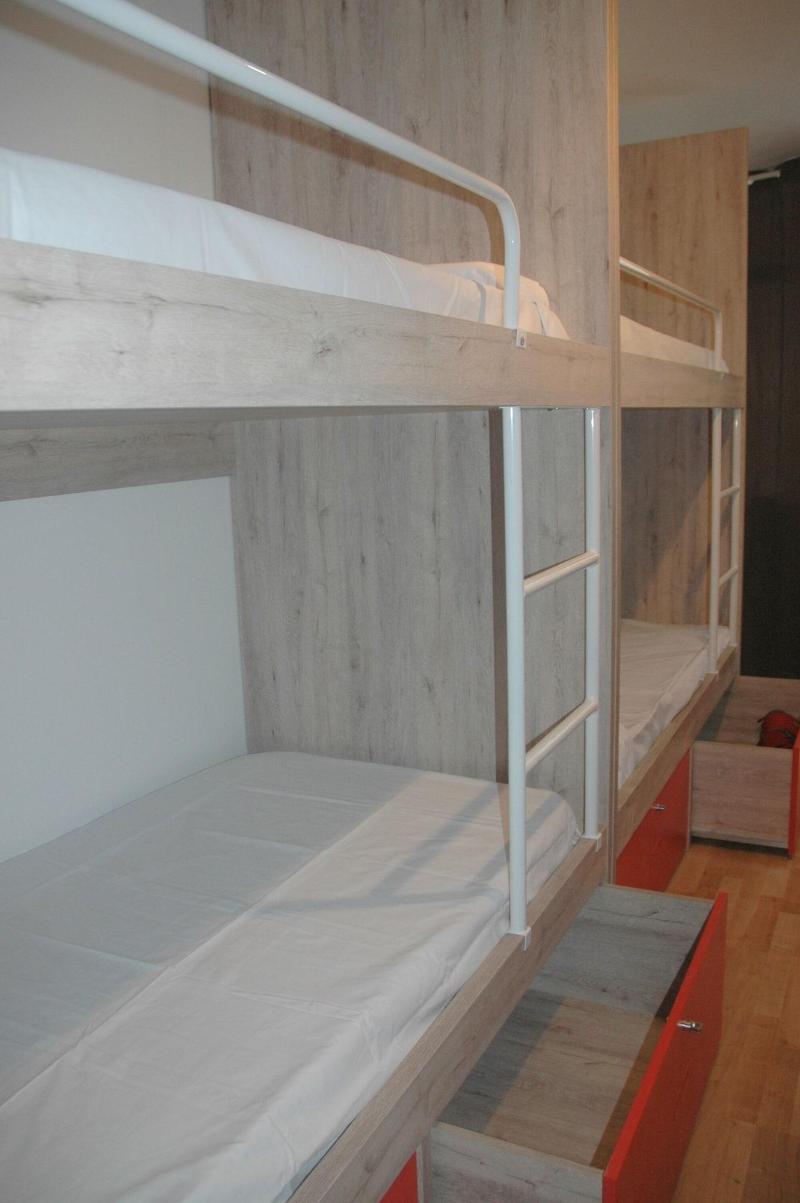 Break N Bed Hostel