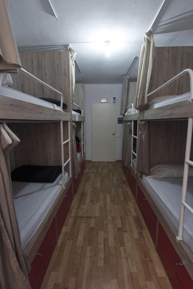 Break N Bed Hostel