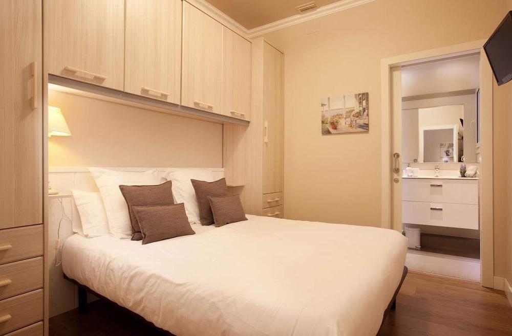 Enjoybcn Coliseum Apartments