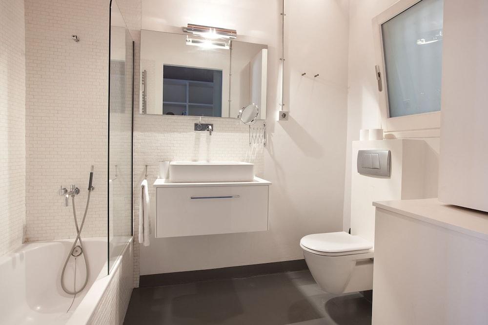 Enjoybcn Coliseum Apartments
