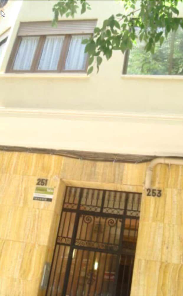 Hostel Turistic Castell