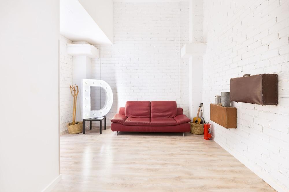 Ant Hostel Barcelona