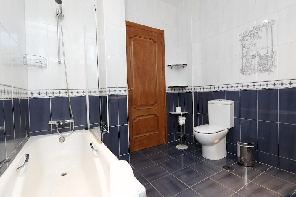 Hostal Escala Suites