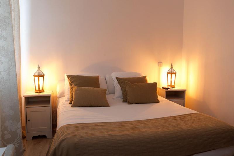 Hostal Escala Suites
