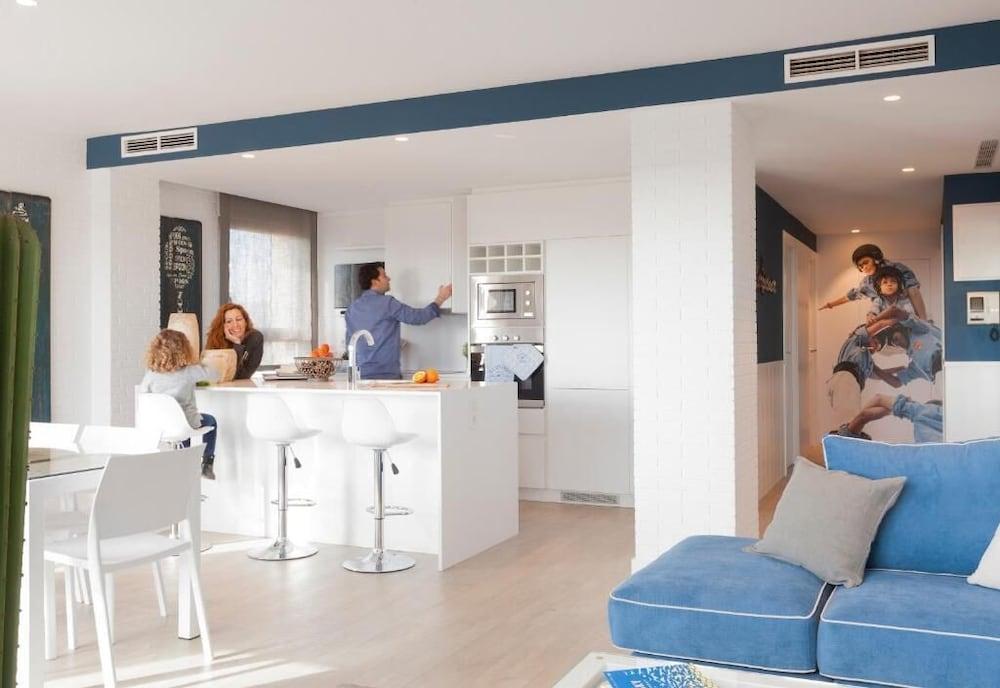 Enjoybcn Marina Apartment
