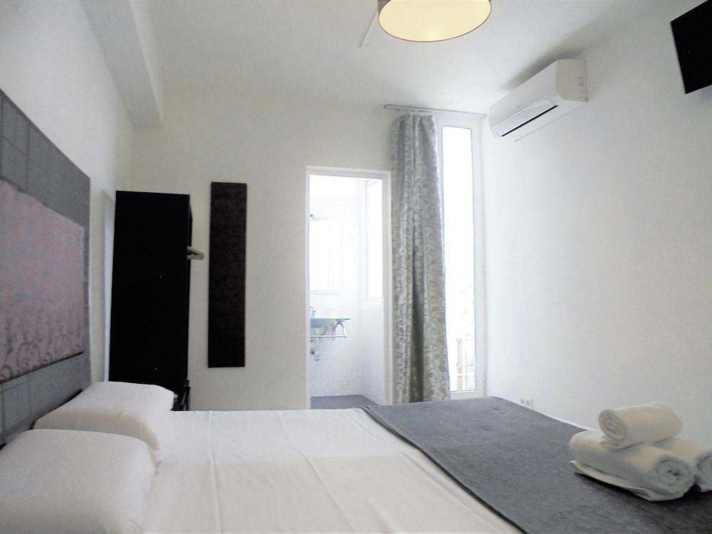 Hostal Easy Sants