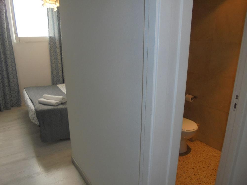 Hostal Easy Sants