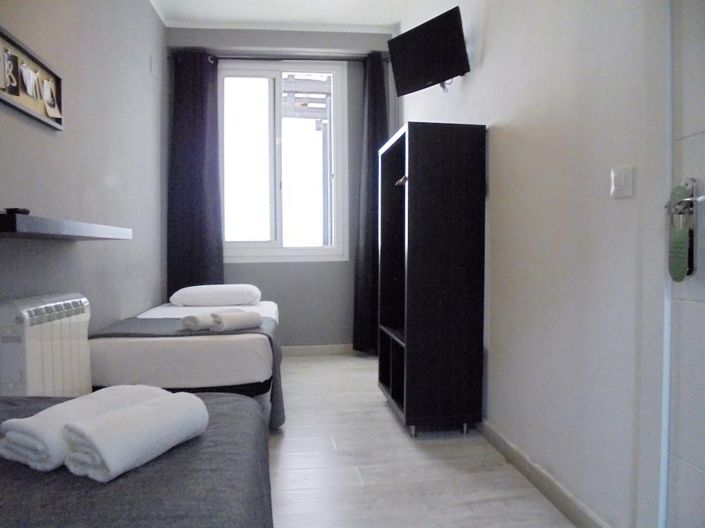 Hostal Easy Sants