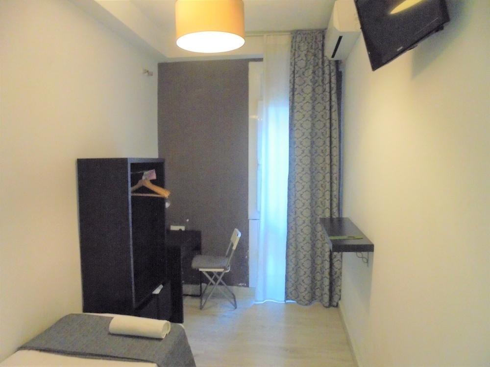 Hostal Easy Sants