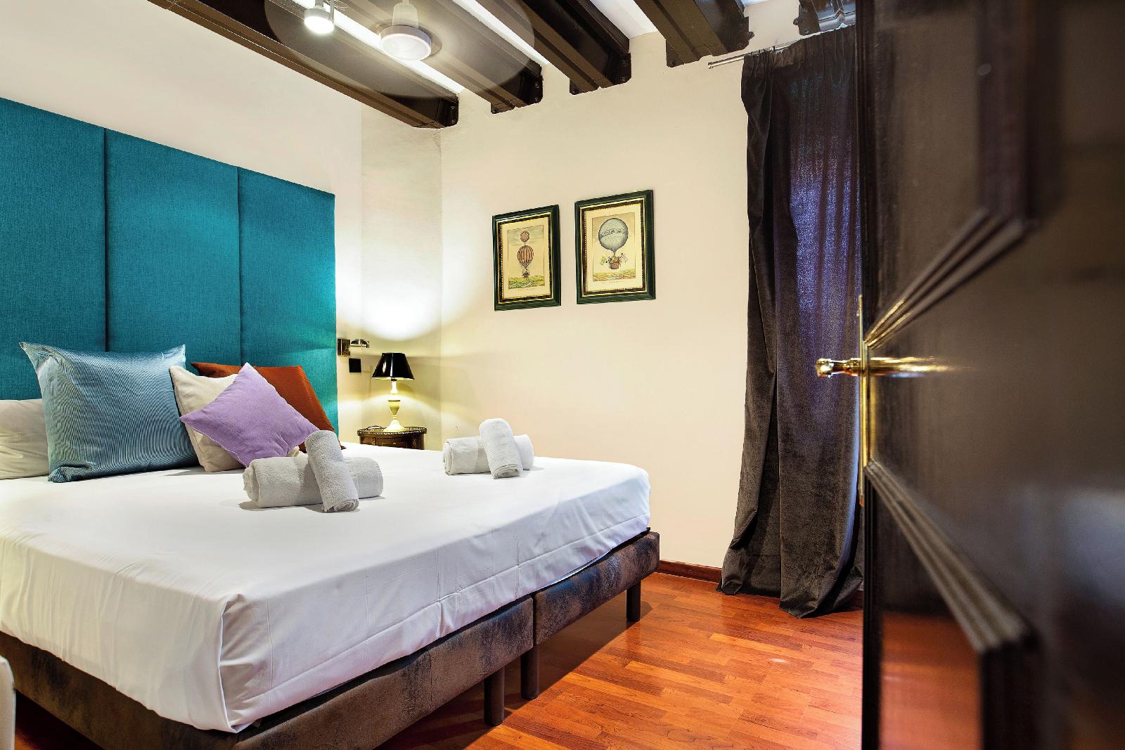 Stay U-Nique Apartments Carretes