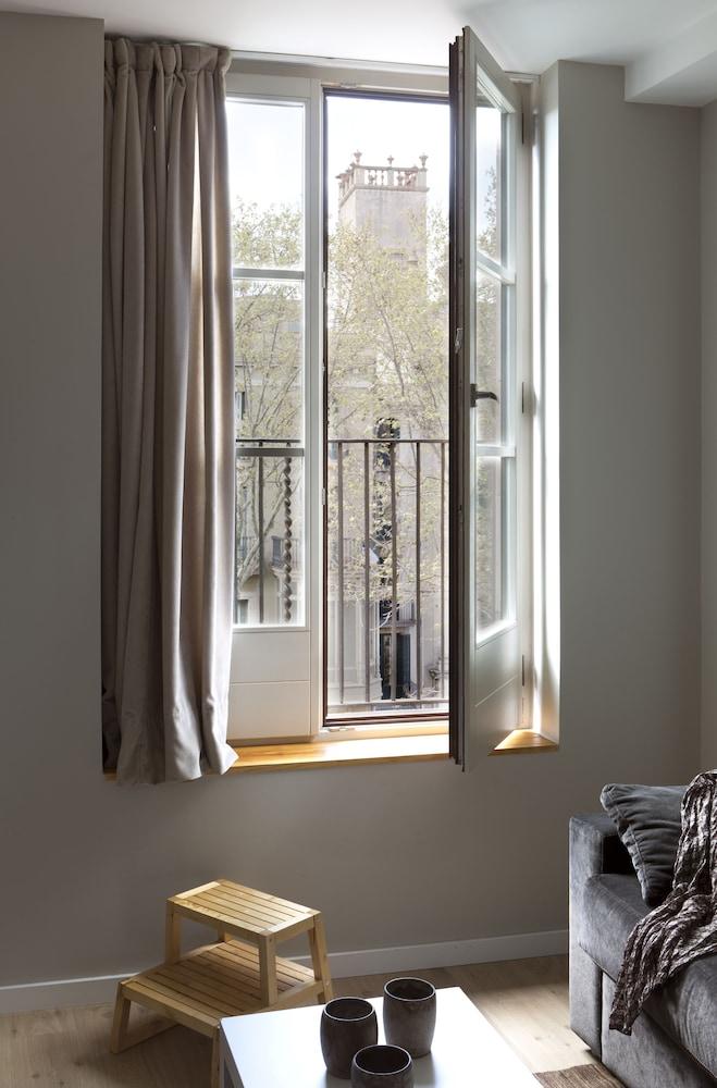 Apartments Rambla 102