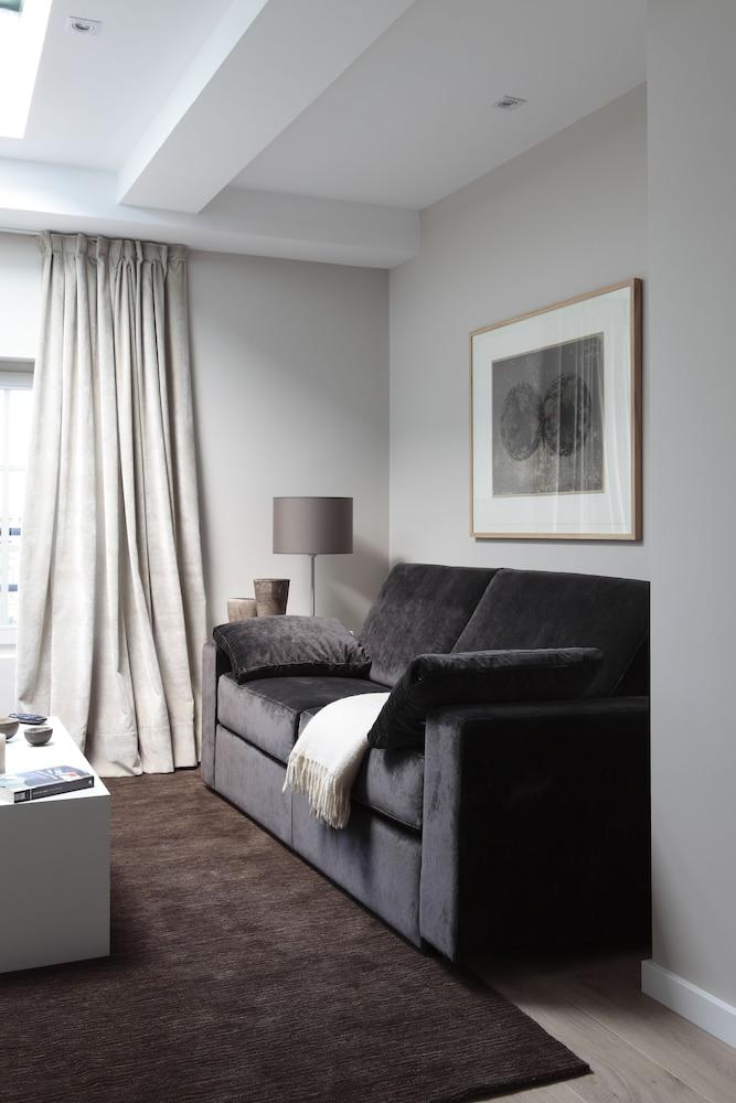 Apartments Rambla 102
