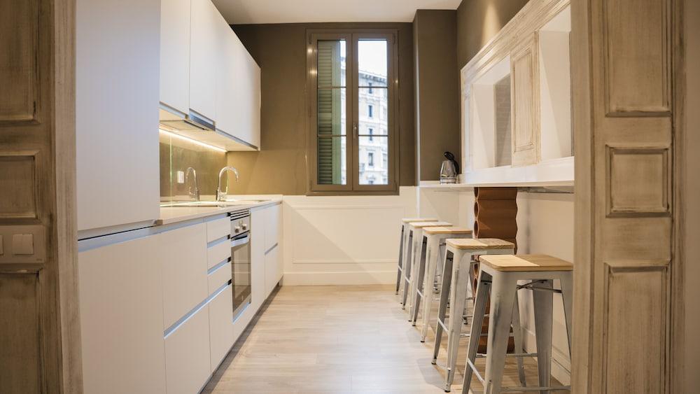 Enjoybcn Miro Apartments