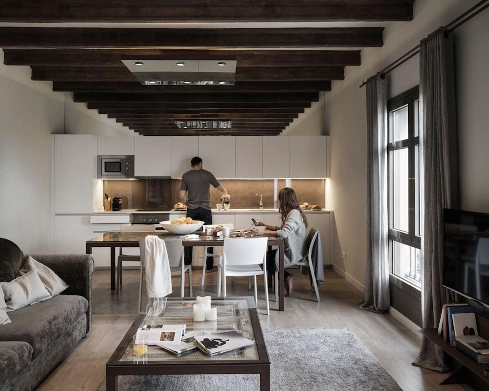 Enjoybcn Miro Apartments