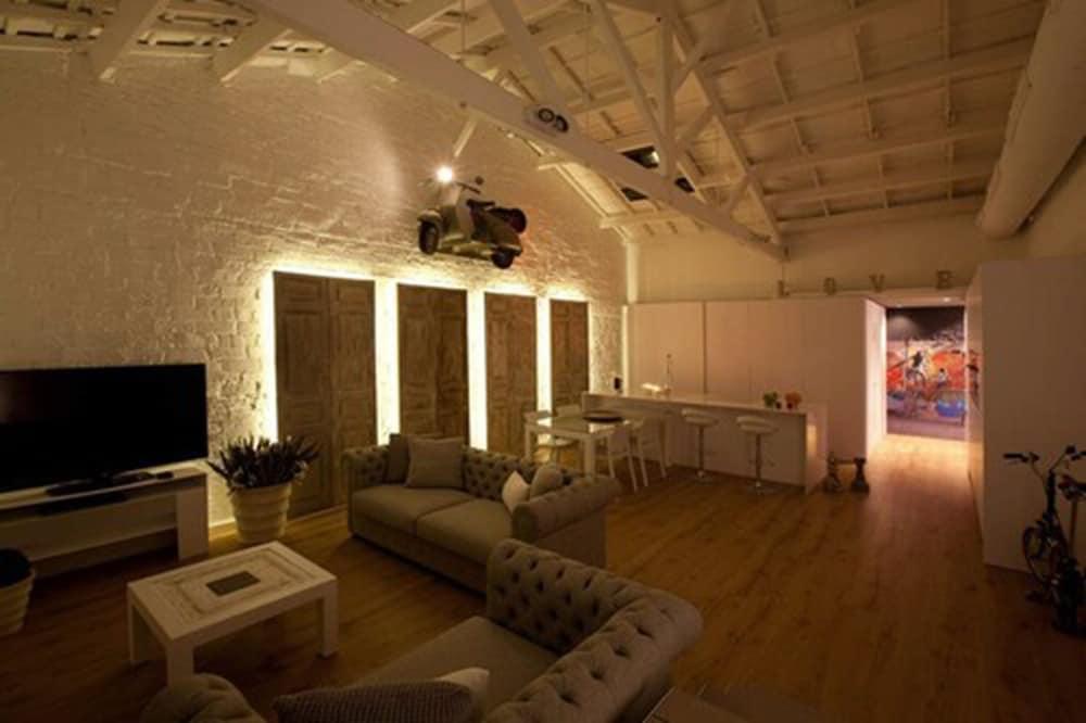 Enjoybcn Miro Apartments
