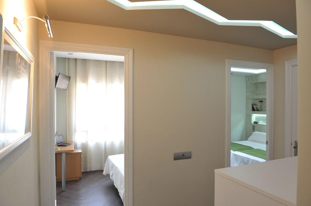 Gaudint Barcelona suites