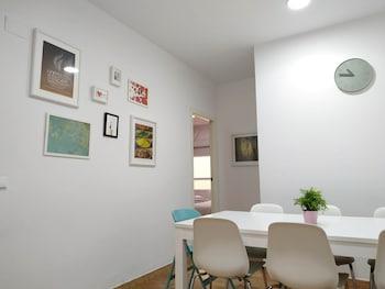 Flats Friends Nave
