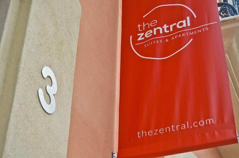 The Zentral Arenal Suites