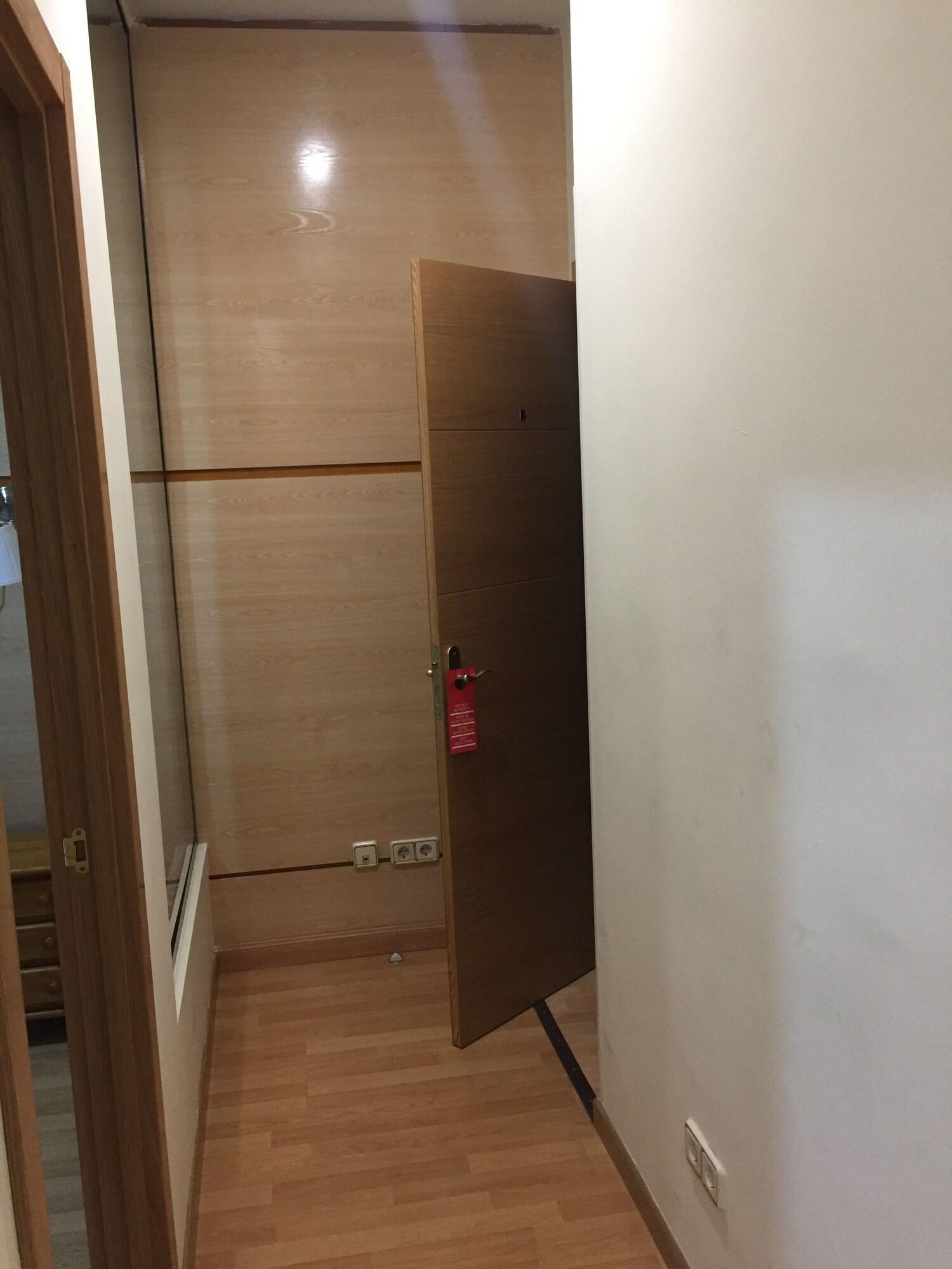 Jqc Rooms