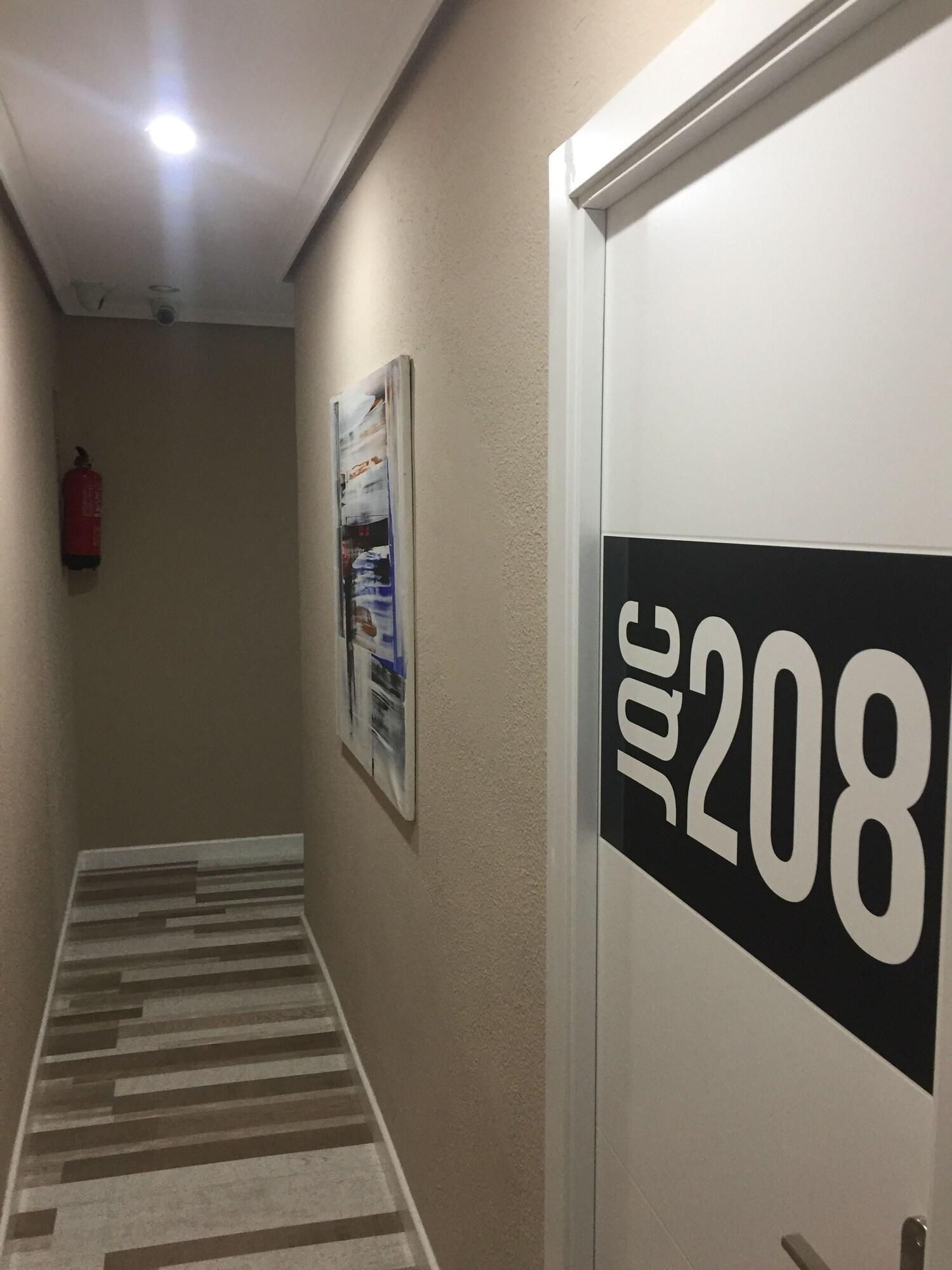 Jqc Rooms