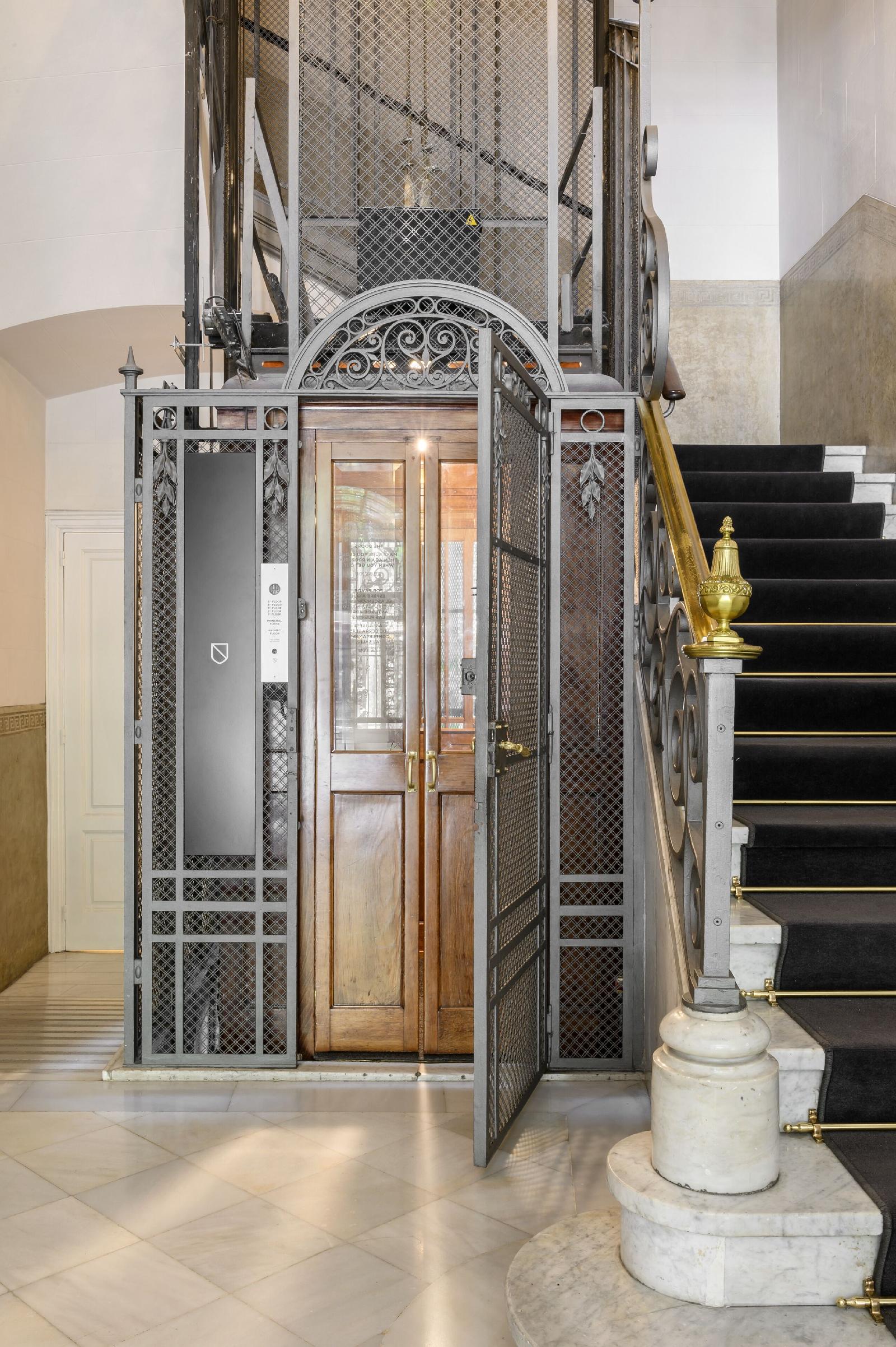 Casagrand Luxury Apartments Barcelona