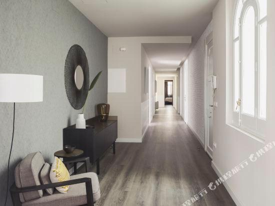 Casagrand Luxury Apartments Barcelona