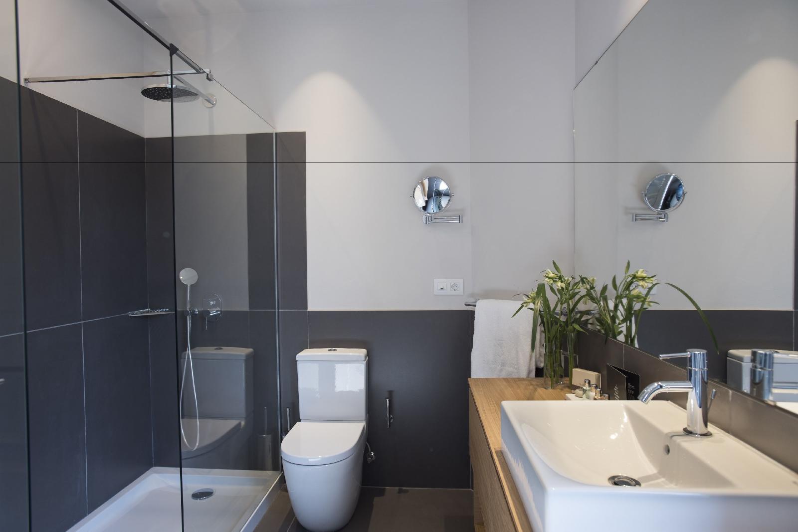 Casagrand Luxury Apartments Barcelona