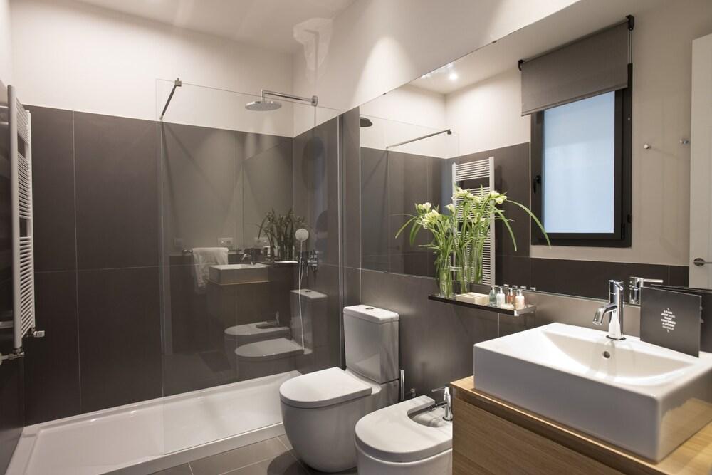 Casagrand Luxury Apartments Barcelona