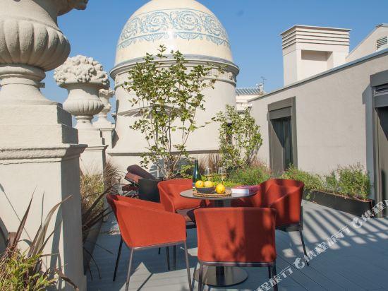 Casagrand Luxury Apartments Barcelona