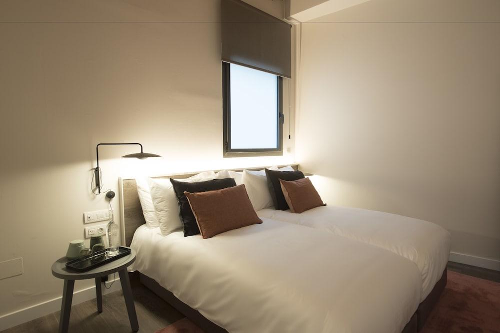 Casagrand Luxury Apartments Barcelona