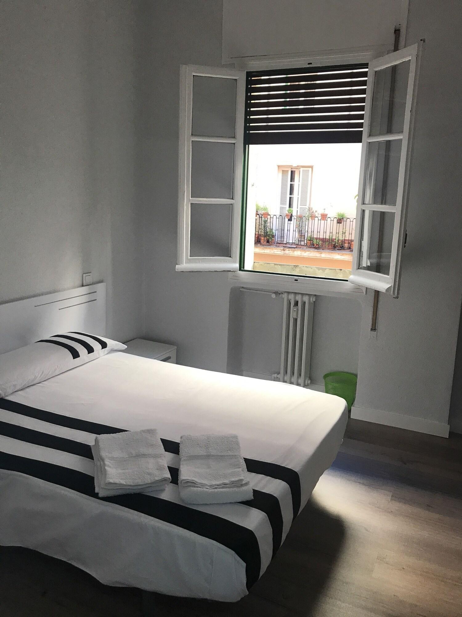 Jmg Hostel Madrid