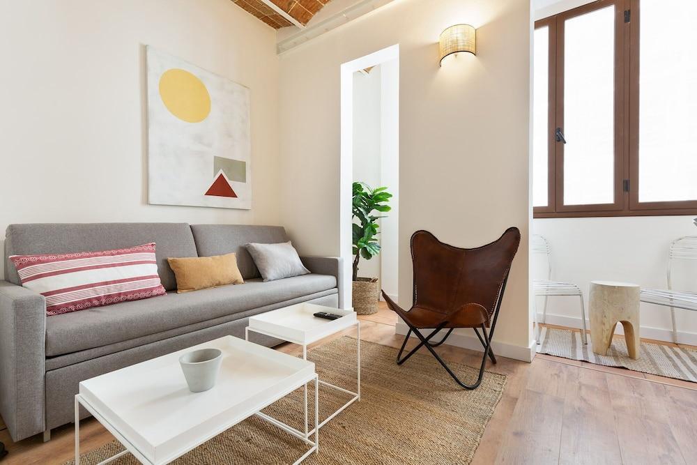 Olala Diagonal Apartment